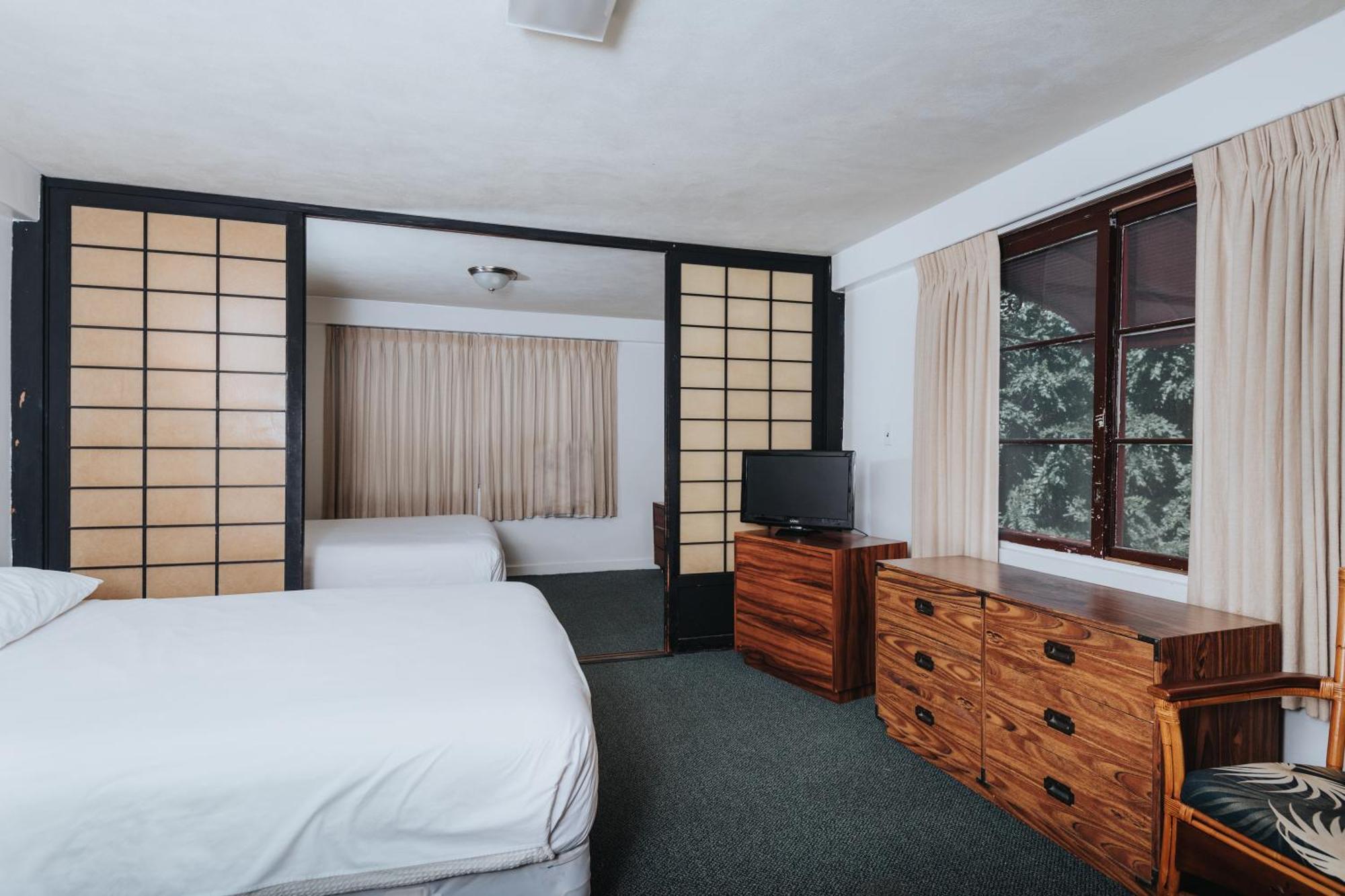 รอยัล โกรฟ ไวกีกิ Hotel โฮโนลูลู ภายนอก รูปภาพ