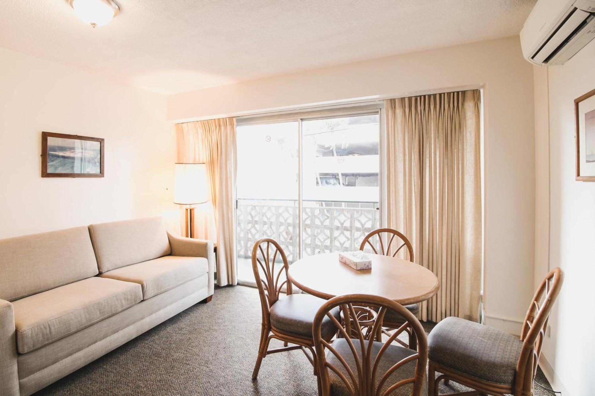 รอยัล โกรฟ ไวกีกิ Hotel โฮโนลูลู ภายนอก รูปภาพ